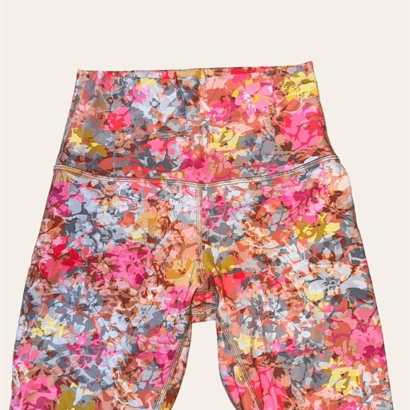Like new Lululemon align leggings floral US6 Rare pink orange shades - Picture 2 of 8